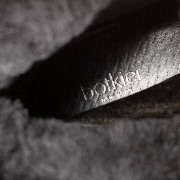 Botkier Winter Boots Black Leather Faux Fur Trim Round Toe Lace Up Size 10 M - Picture 6 of 8